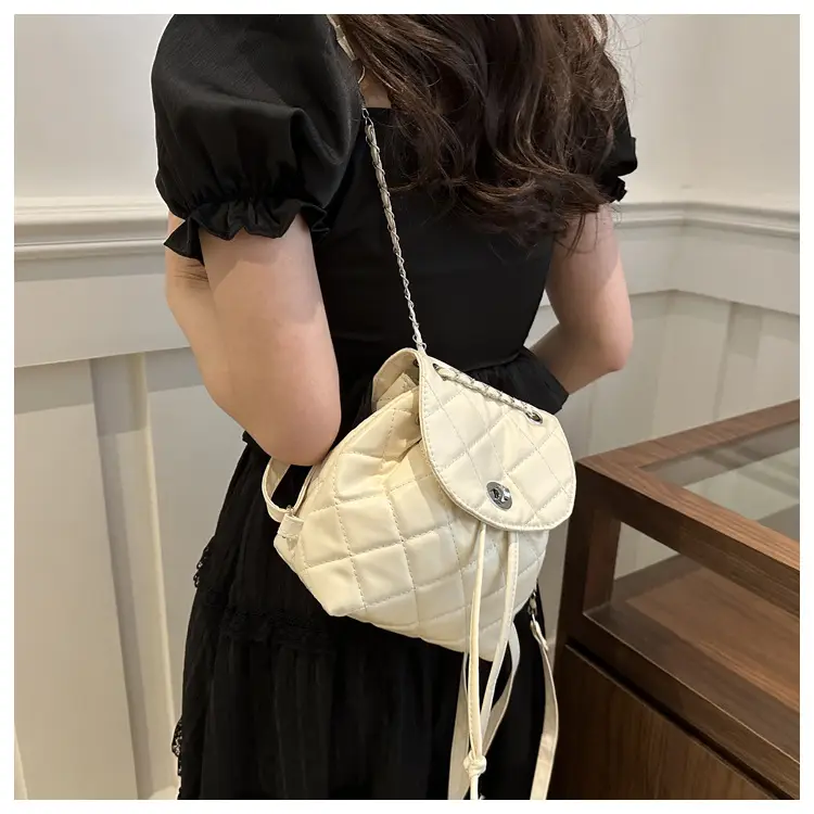 Korean Style Rhombic Chain Backpack 2024 Spring Summer — feature 14