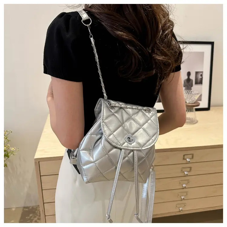 Korean Style Rhombic Chain Backpack 2024 Spring Summer — feature 17