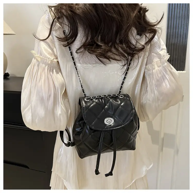 Korean Style Rhombic Chain Backpack 2024 Spring Summer — feature 18