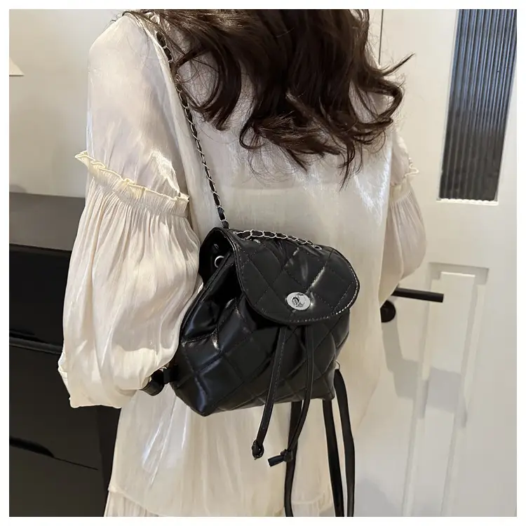 Korean Style Rhombic Chain Backpack 2024 Spring Summer — feature 19