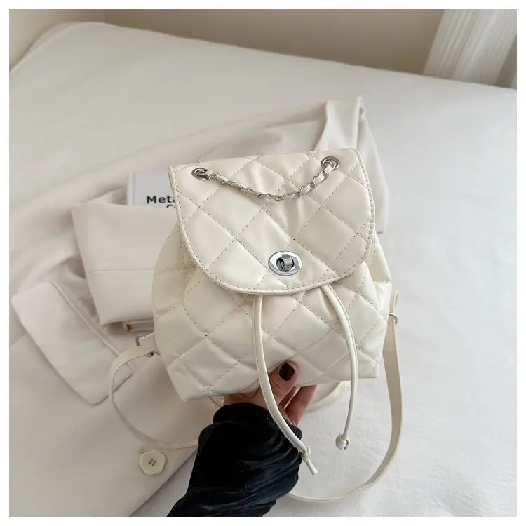 Korean Style Rhombic Chain Backpack 2024 Spring Summer — feature 24