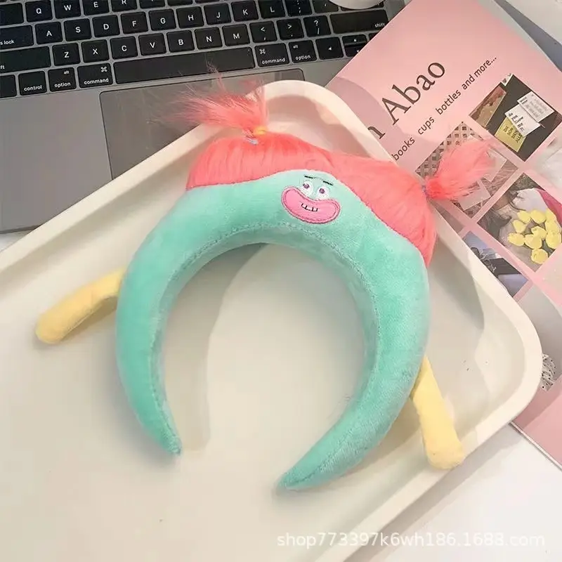 Plush Bear Hairbands for Women Autumn Winter Non-Slip — feature 8