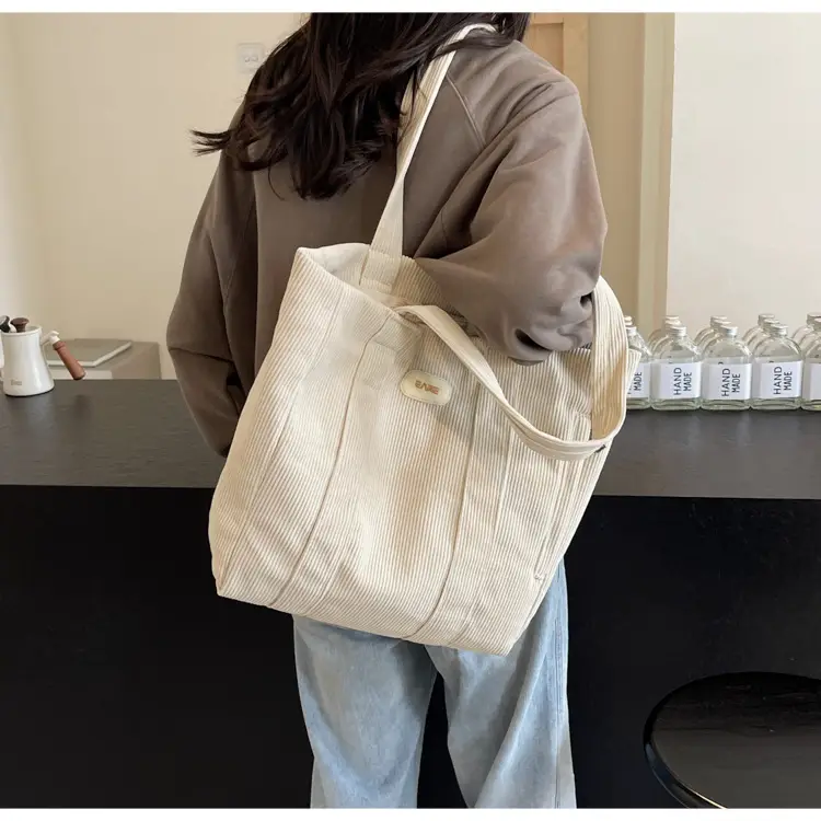 Women's Large Capacity Canvas Tote Bag Black — feature 22