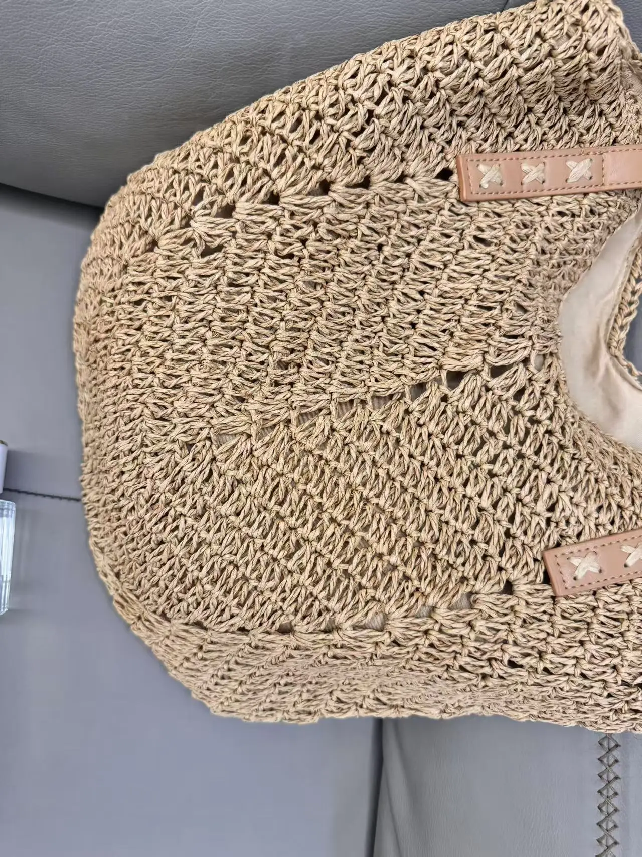 Women's Straw Woven Shoulder Bag Large Capacity Beach Travel — feature 7