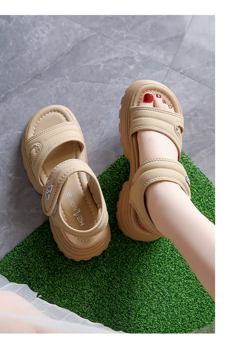 Net red muffin thick-soled sandals women's summer wholesale new casual Roman beach shoes increased all-match explosions for the little man — feature 22