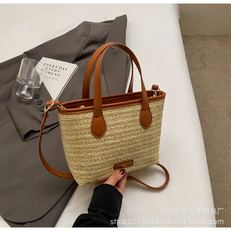 Summer Beach Woven Handbag Bucket Bag 2026 New Casual Vacation Crossbody Bag Fashionable Hot-Selling Shoulder Bag