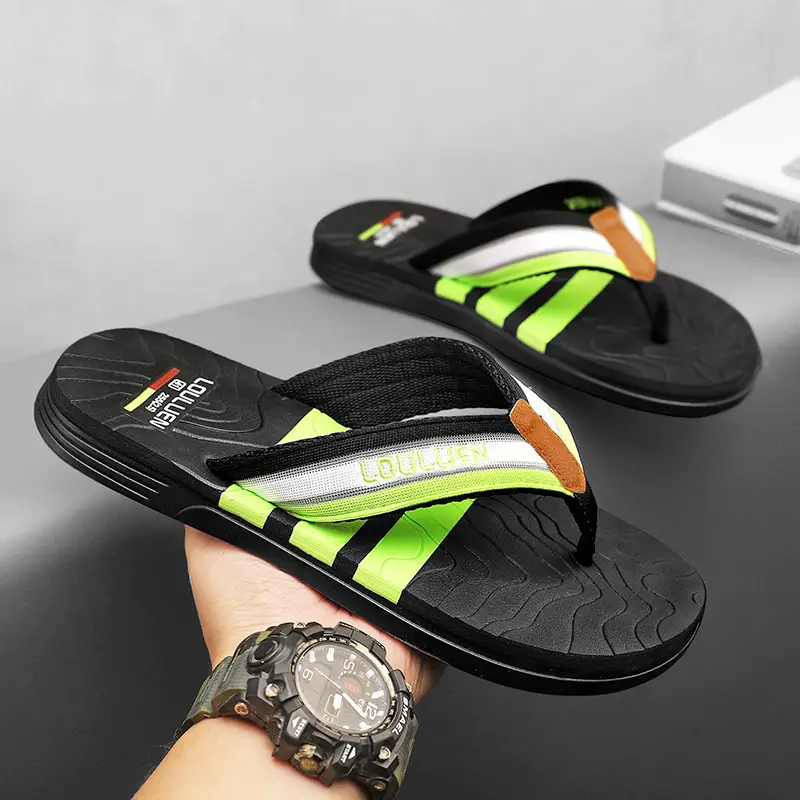 Factory direct 2024 summer new slippers men wear non-slip beach flip-flops flip-flops household slippers