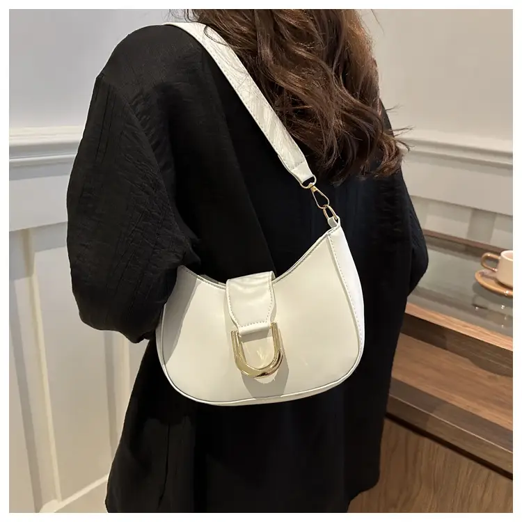 Women's New Crescent Saddle Bag Brown High-End Chain Shoulder — feature 11