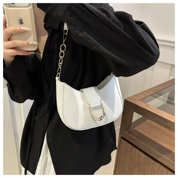 Women's New Crescent Saddle Bag Brown High-End Chain Shoulder — feature 12