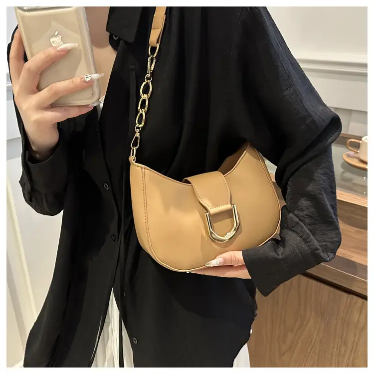 Women's New Crescent Saddle Bag Brown High-End Chain Shoulder — feature 15