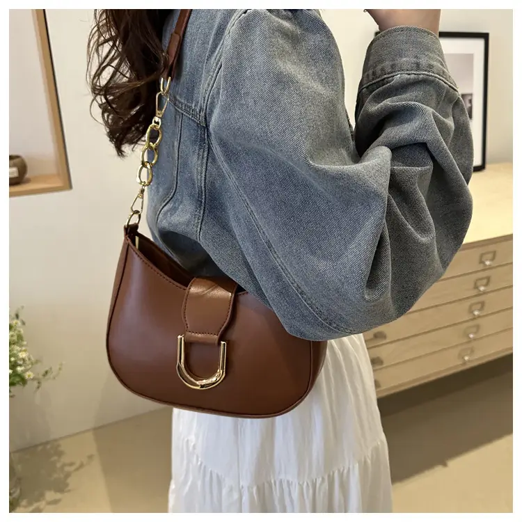 Women's New Crescent Saddle Bag Brown High-End Chain Shoulder — feature 16