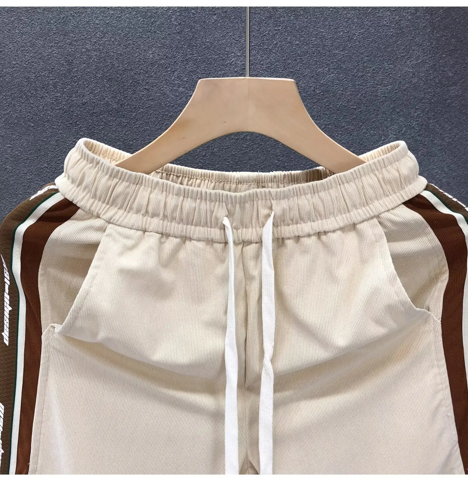 Men's American Shorts Beige Brown Drawstring Casual Shorts — feature 12