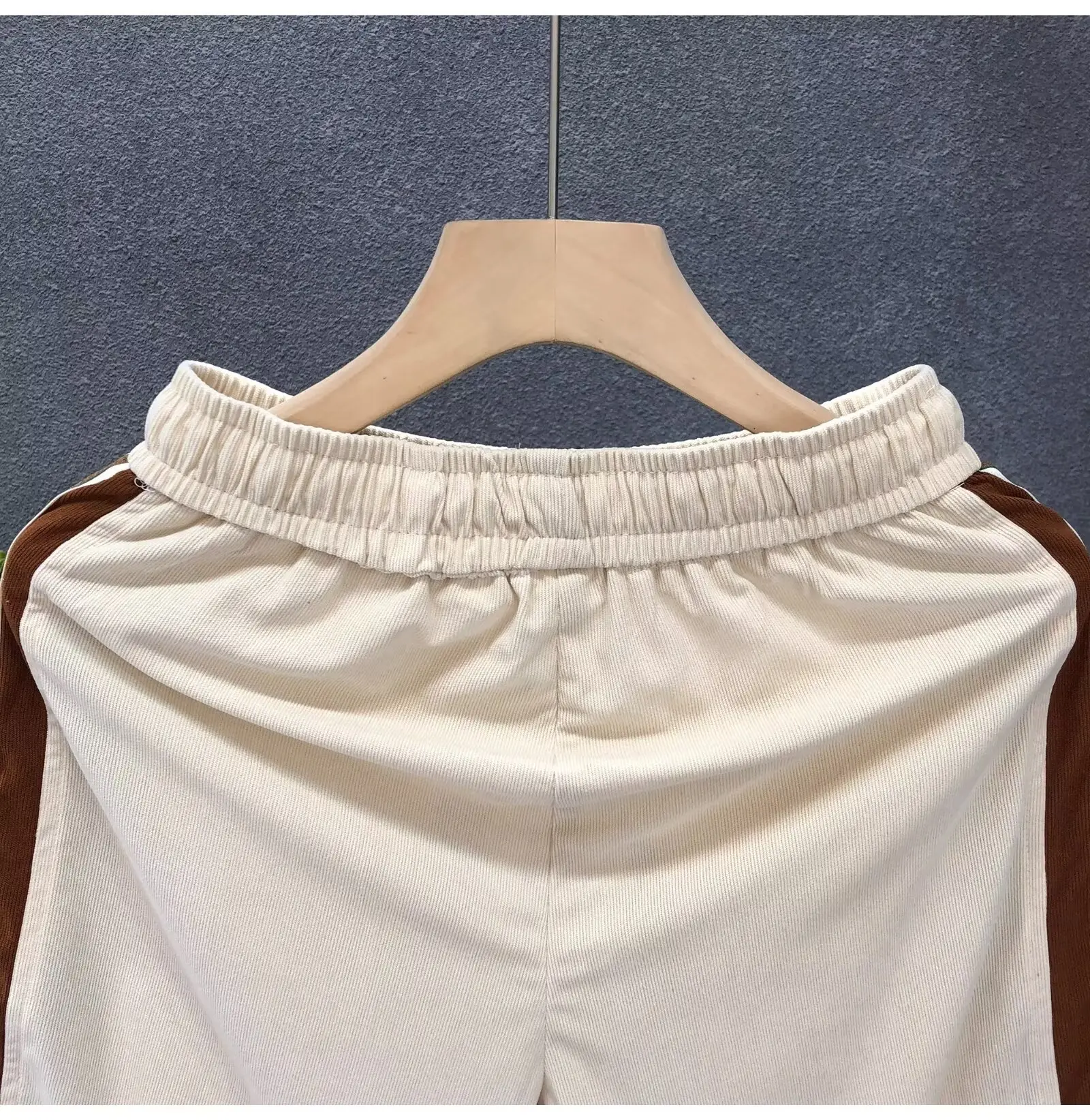 Men's American Shorts Beige Brown Drawstring Casual Shorts — feature 14
