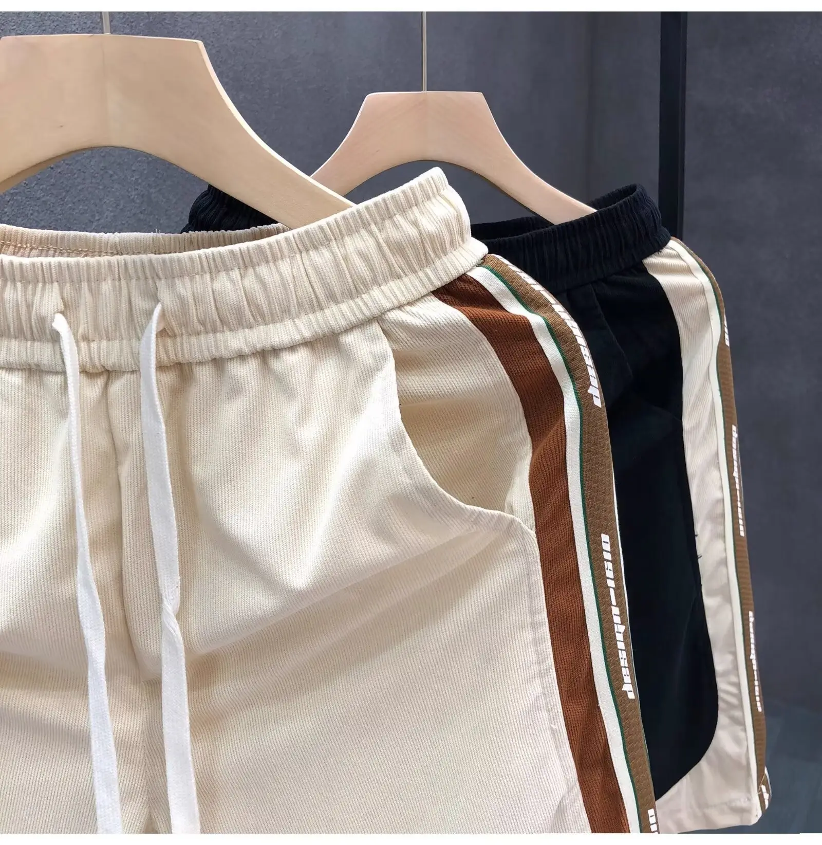 Men's American Shorts Beige Brown Drawstring Casual Shorts — feature 3