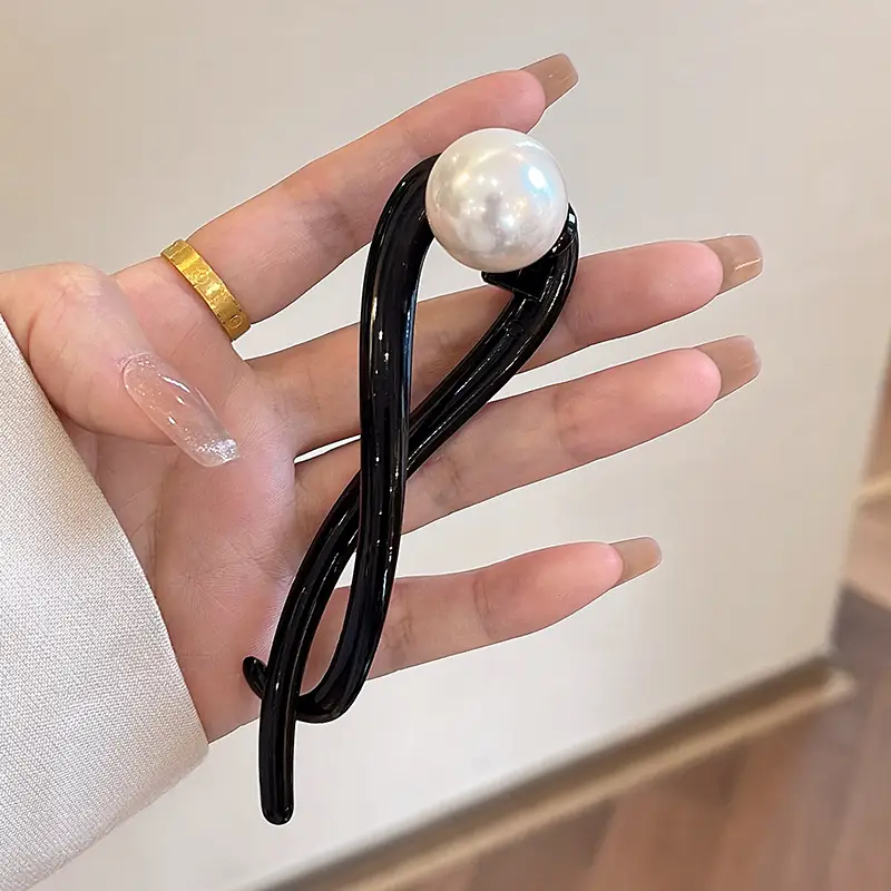 6# Bright Black + White Pearl