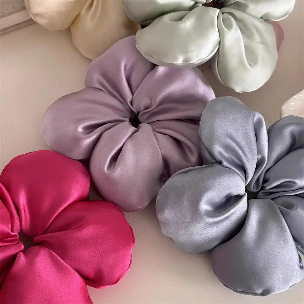 Black 3D Flower Hair Ring for Women — feature 8