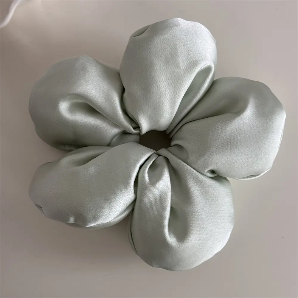 Black 3D Flower Hair Ring for Women - Image 2