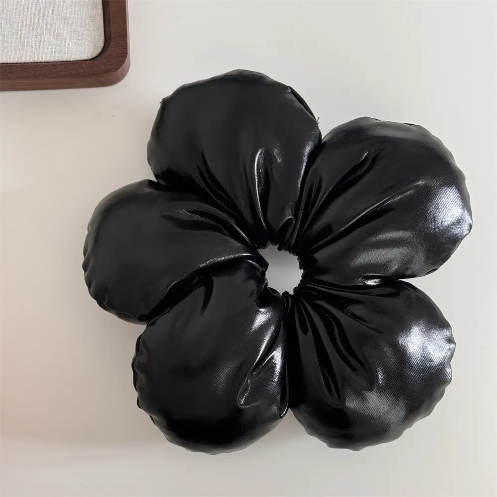 Black 3D Flower Hair Ring for Women - Image 3