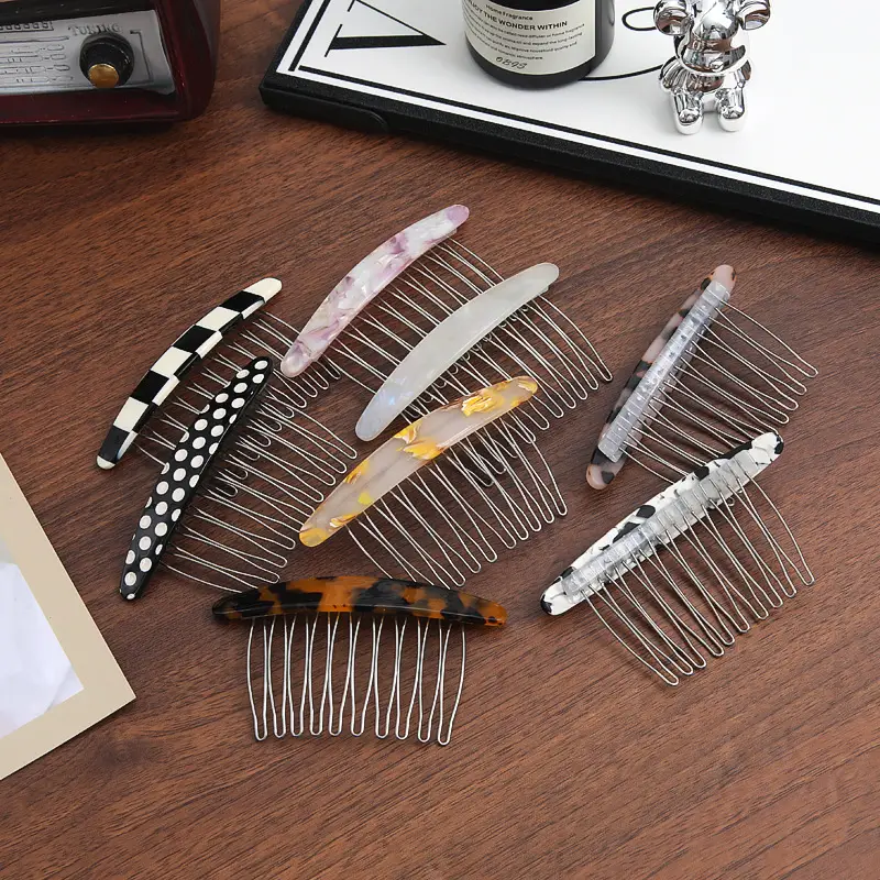 Women's Hair Comb with Leopard Print Design - Image 12
