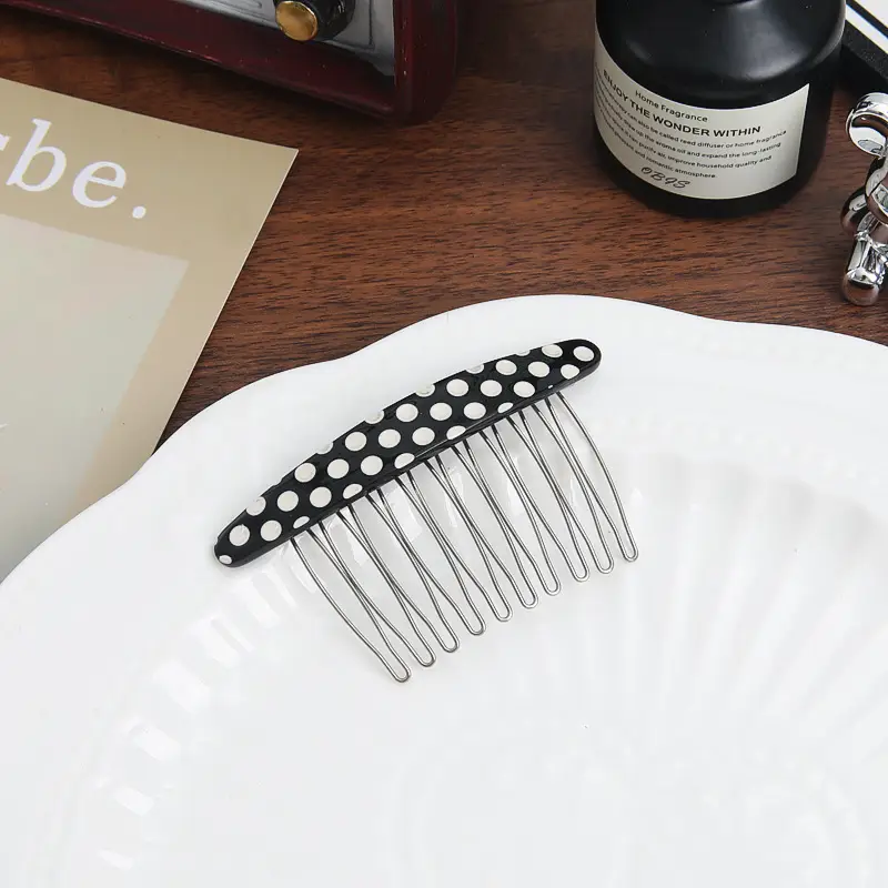 Women's Hair Comb with Leopard Print Design - Image 5