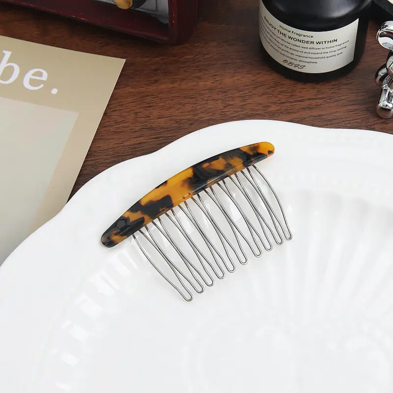 Women's Hair Comb with Leopard Print Design - Image 8
