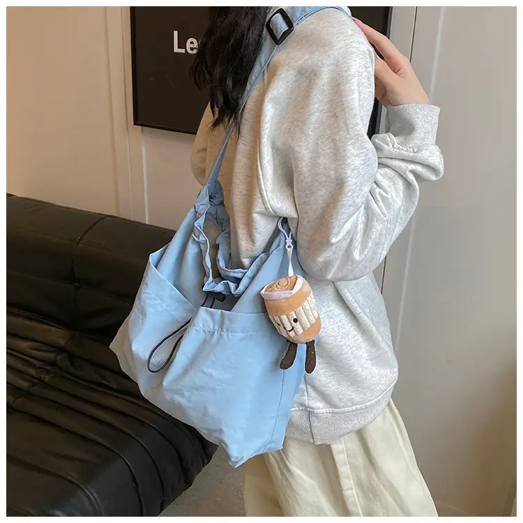 Women's Canvas Shoulder Bag Large Capacity Tan — feature 14