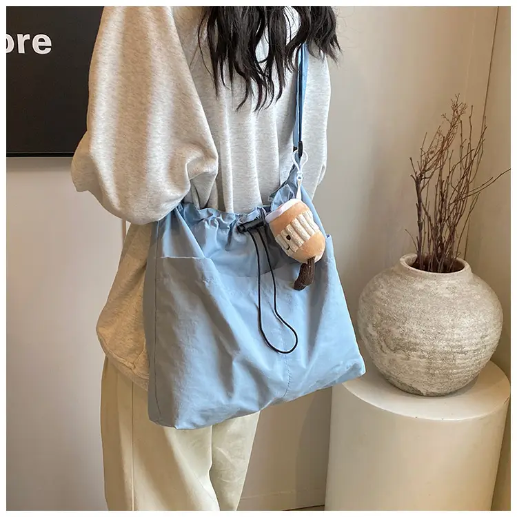 Women's Canvas Shoulder Bag Large Capacity Tan — feature 15