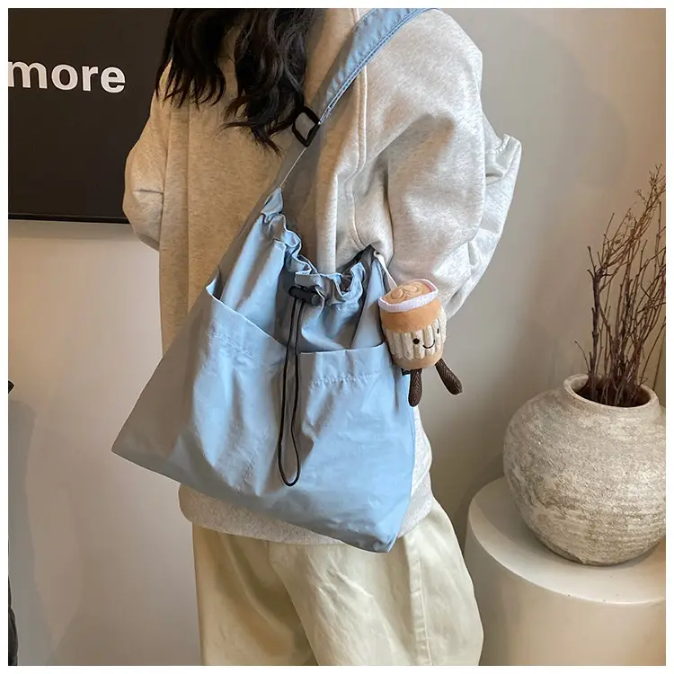 Women's Canvas Shoulder Bag Large Capacity Tan — feature 16
