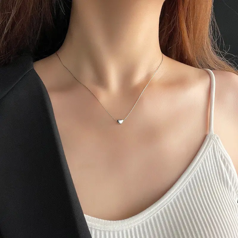 Gold Heart Necklace for Women Collarbone Chain 2024 - Image 3