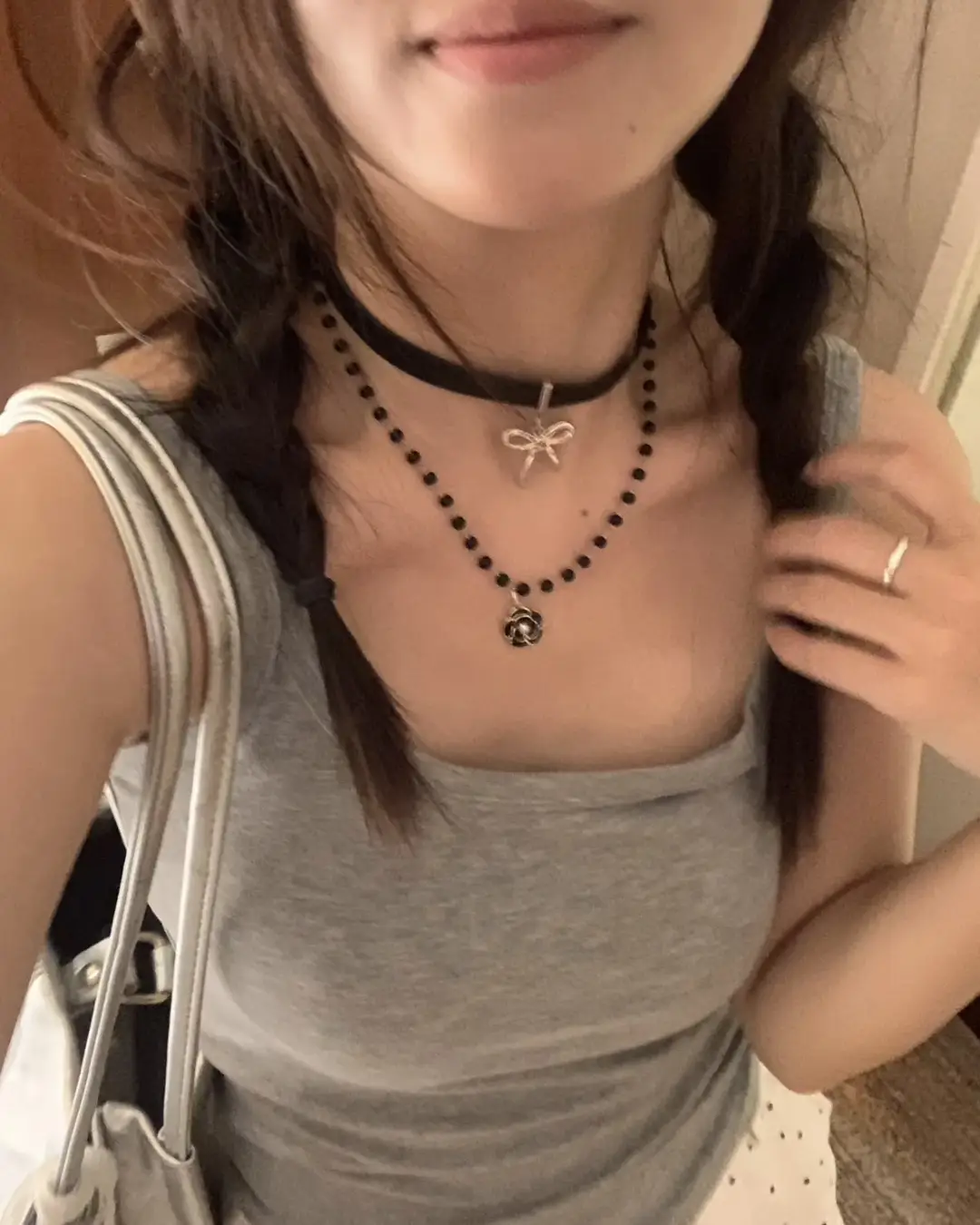 Ancient Silver Bow Collar Necklace for Women — feature 1