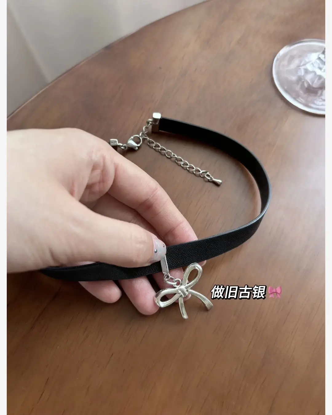 Ancient Silver Bow Collar Necklace for Women — feature 4