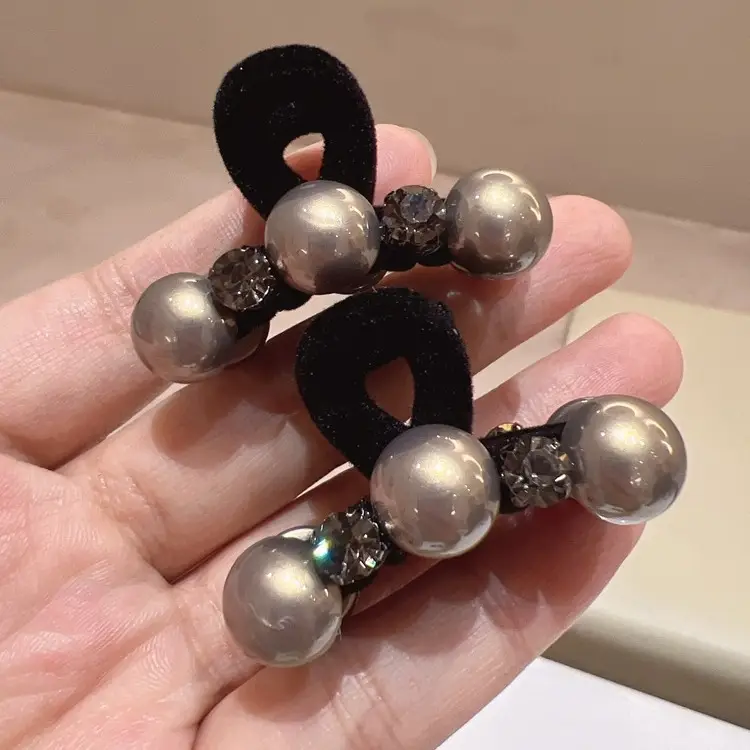 Black Pearl Hair Clips with Sparkle Design - Image 5