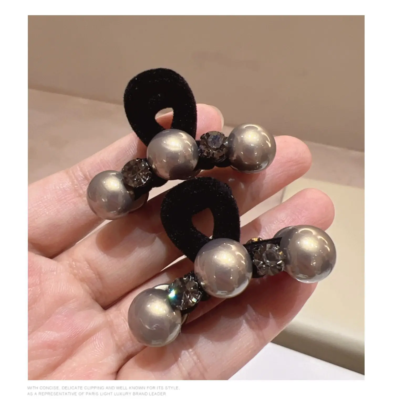 Black Pearl Hair Clips with Sparkle Design — feature 5