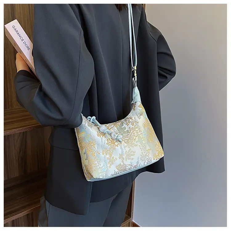 Women Embroidered Shoulder Crossbody Bag Cream 2024 — feature 9