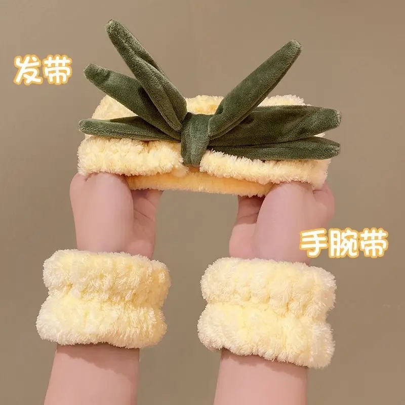 Cute Bear Design Waterproof Hair Band for Women — feature 11