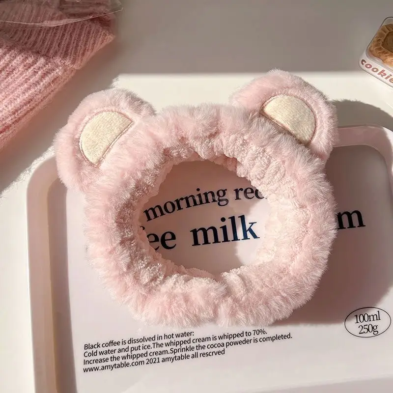 Cute Bear Design Waterproof Hair Band for Women — feature 9