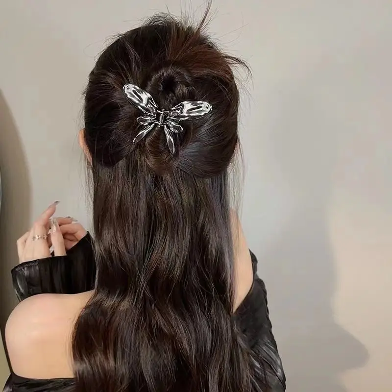 Diamond Encrusted Five Pointed Star Butterfly Hair Clip for Women - Image 7