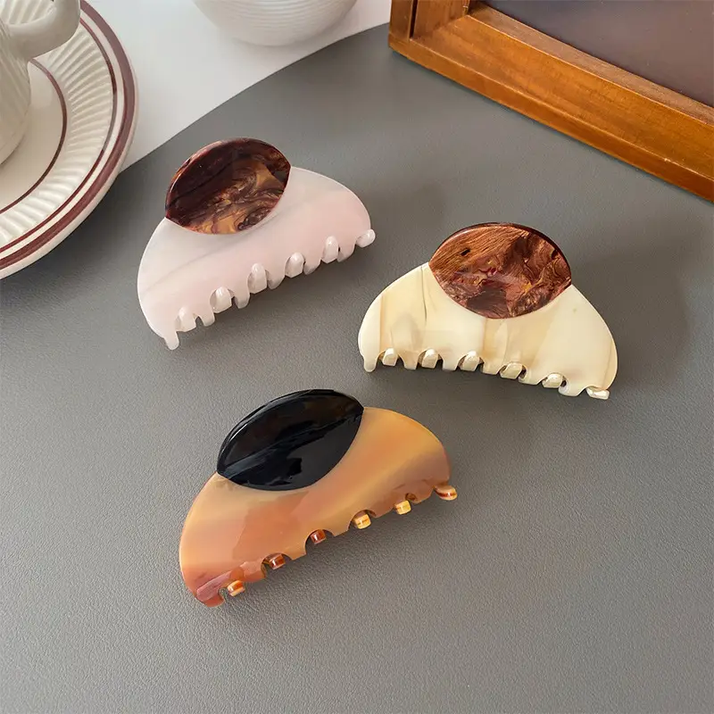 Korean Style Acetic Acid Grab Clip Hair Band - Image 3