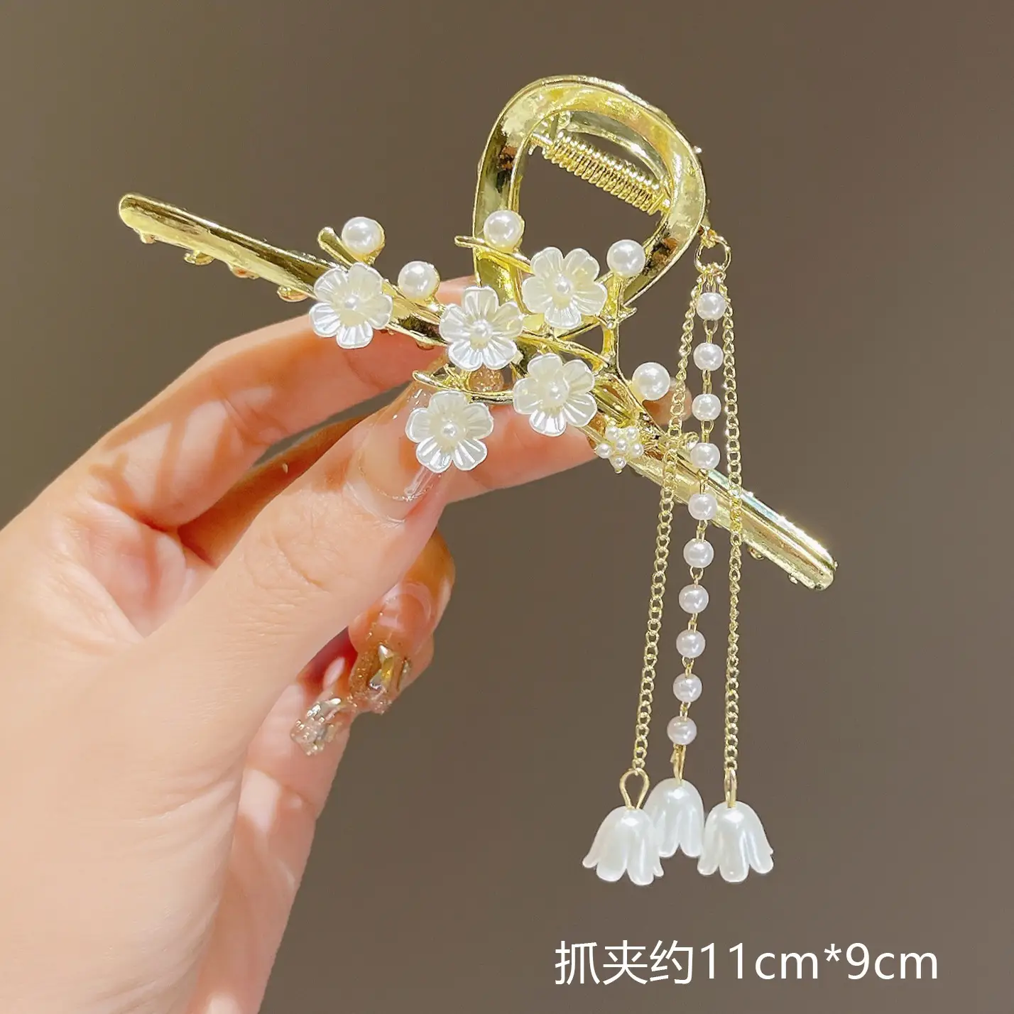 Antique Pearl Hair Clip for Women's Back of Head