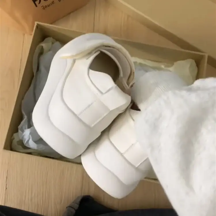 White Thick-Soled Mary Jane Shoes for Women 2024