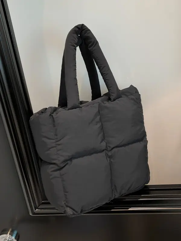 Women's White Down Cotton Shoulder Bag 2026 - Image 12