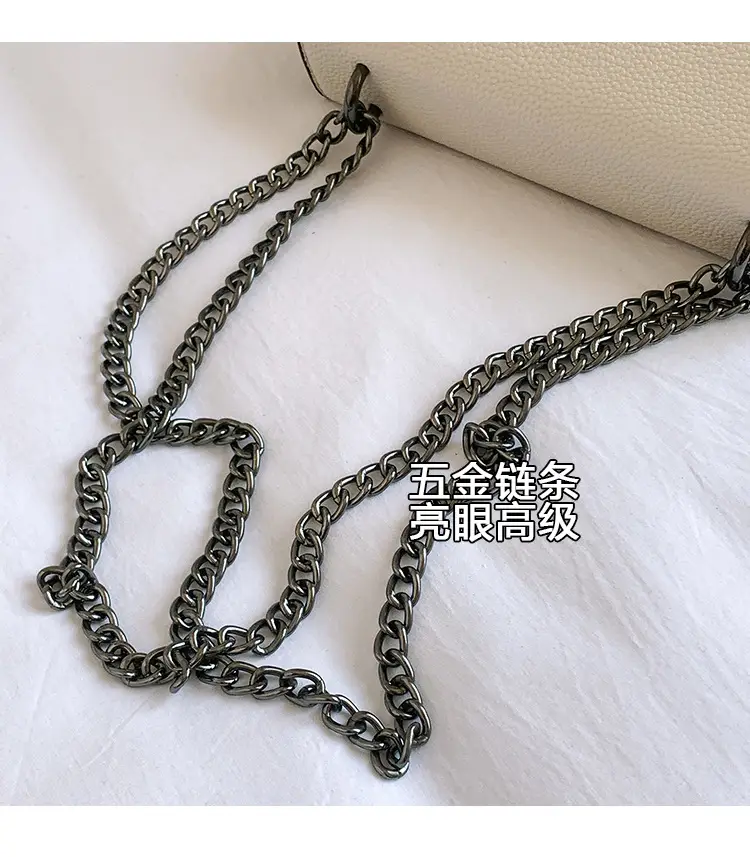 Silver Chain Crossbody Bag for Women 2023 — feature 6
