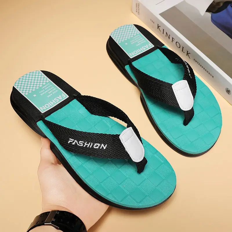 Men's Summer New Outfit Vietnam Clip Flip-Flops Men's Outdoor Sports Fashionable Non-Slip Wear-Resistant Beach Sandals - Image 3