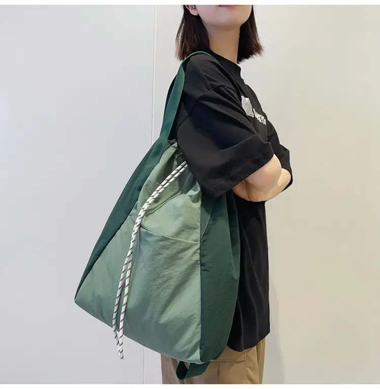 Black Nylon Shoulder Bag for Men Women Waterproof Sports — feature 24