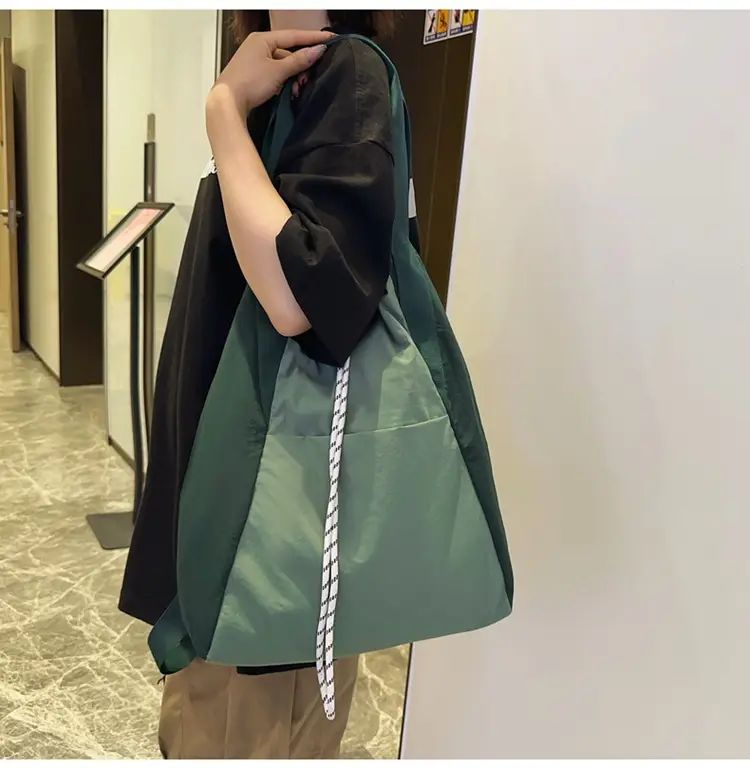 Black Nylon Shoulder Bag for Men Women Waterproof Sports — feature 26