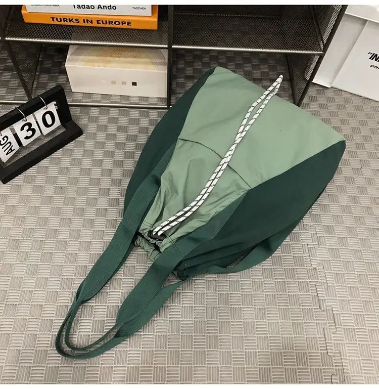 Black Nylon Shoulder Bag for Men Women Waterproof Sports — feature 37