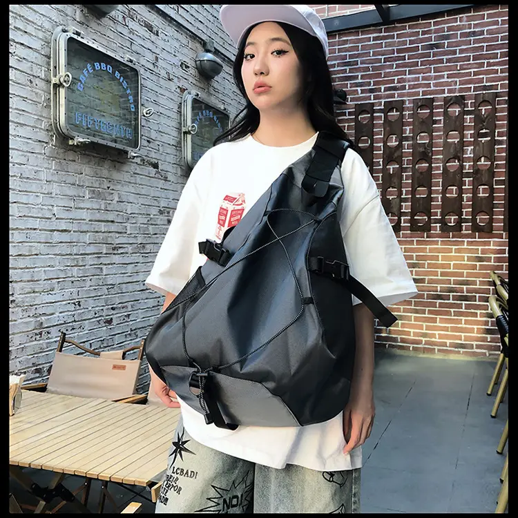 Crossbody Bag Large Capacity Drawstring Casual Travel Shoulder Bag — feature 9
