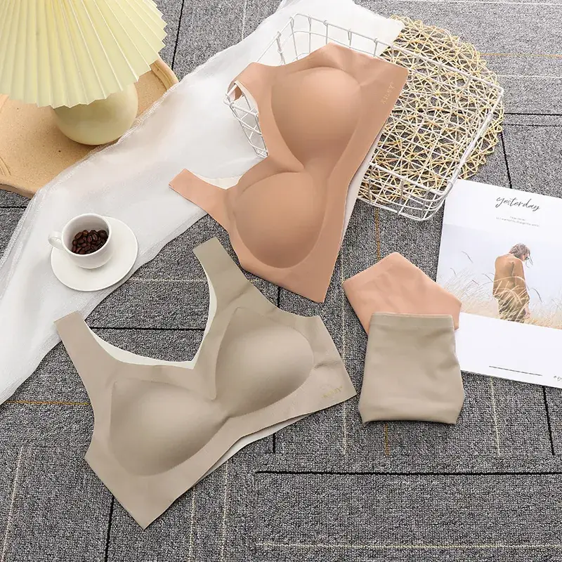 Seamless V-Shape Bra Set Beige Latex Coaster Yoga