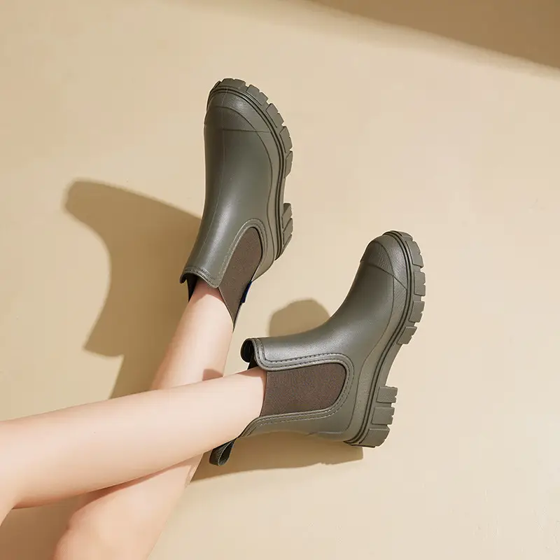 New Elastic Mouth Women's Rain Boots, Medium and Low Tube Thick Sole Heightening Water Shoes, Non-Slip Wear-Resistant Outdoor Waterproof Solid Color Rain Boots - Image 4