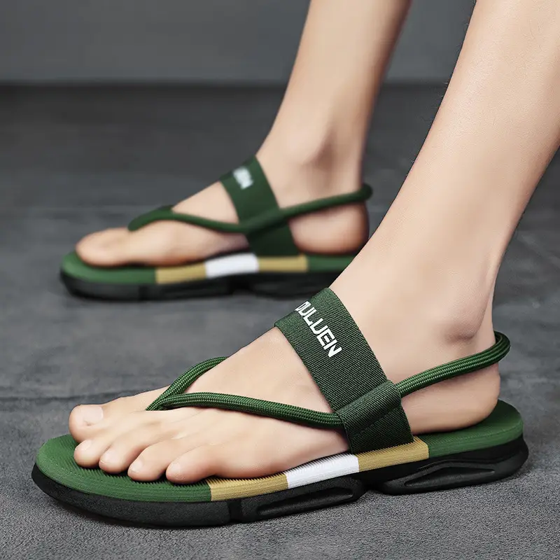 Men's Slippers 2022 New Outdoor Sandals Korean Style Fashionable Outdoor Beach Shoes Summer Flip-Flops Men's Trendy